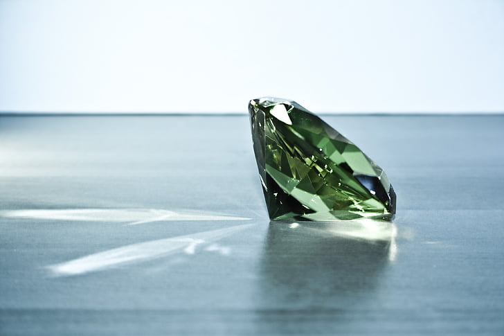 冲上热潮的“钻石”原来是世界上最大的骗局？